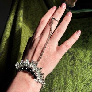 Silver hand harness statement rhinestone bracelet with chain and ring bundle